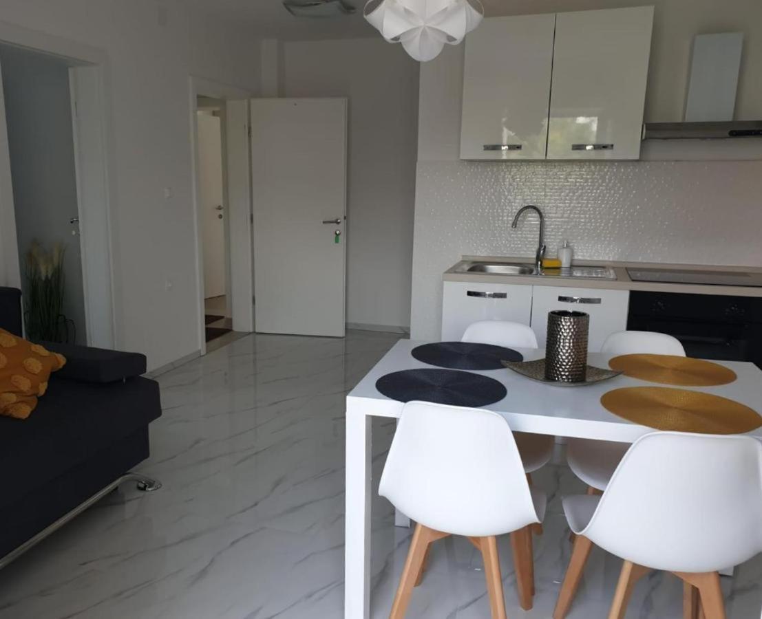 Premium Apartments Adore Новаля Екстер'єр фото